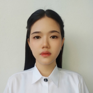 </p>
<h3 class="team-member-name" itemprop="name" align="center">จุฑามาศ อาคมนันท์</h3>
<p>